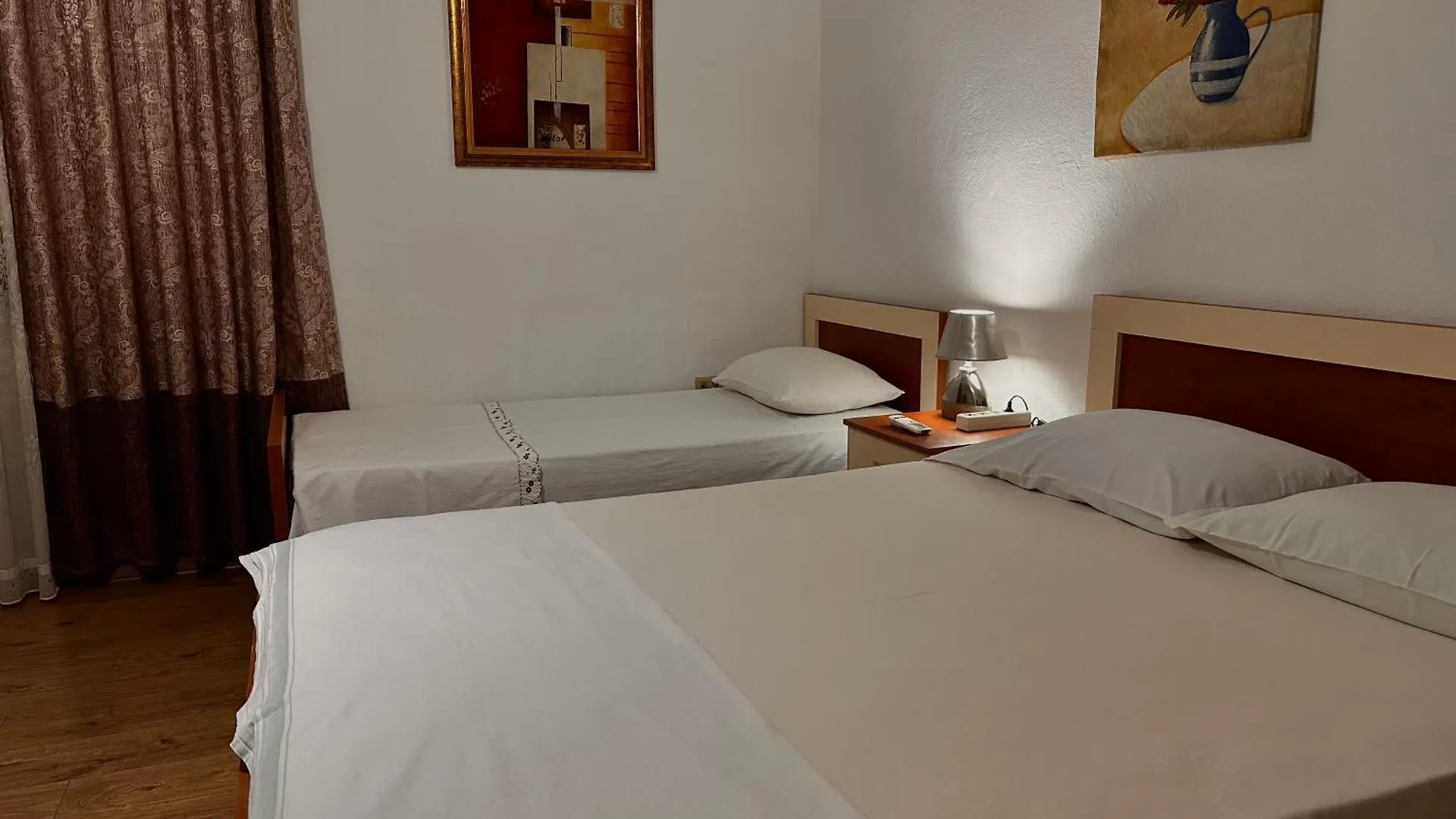 Hostel Grande House Tiran