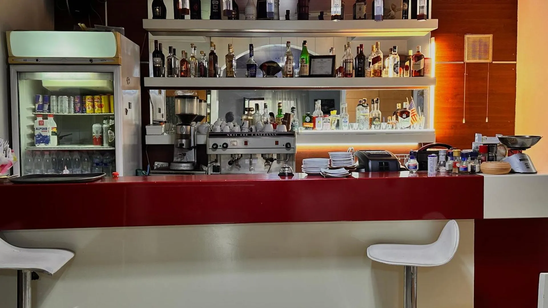 Hostel Grande House Tiran